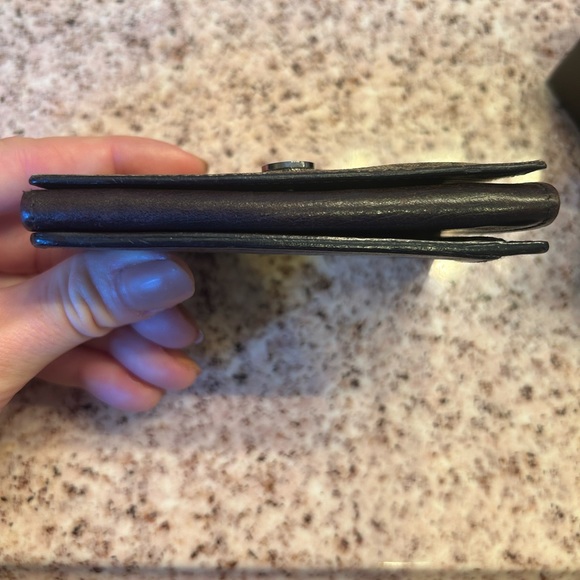 Gucci Supreme Monogram Cardholder - Picture 5 of 8